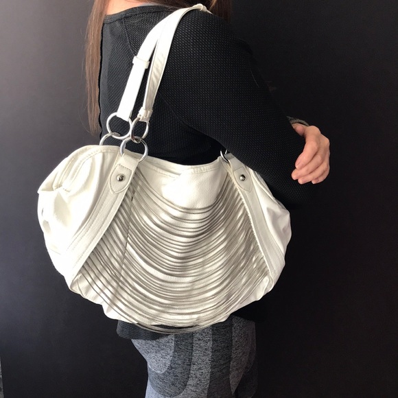 Purse - Picture 4 of 4